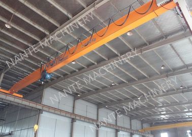 2 T Single Girder Overhead Cranes Untuk Pabrik / Stock Bahan / Bengkel